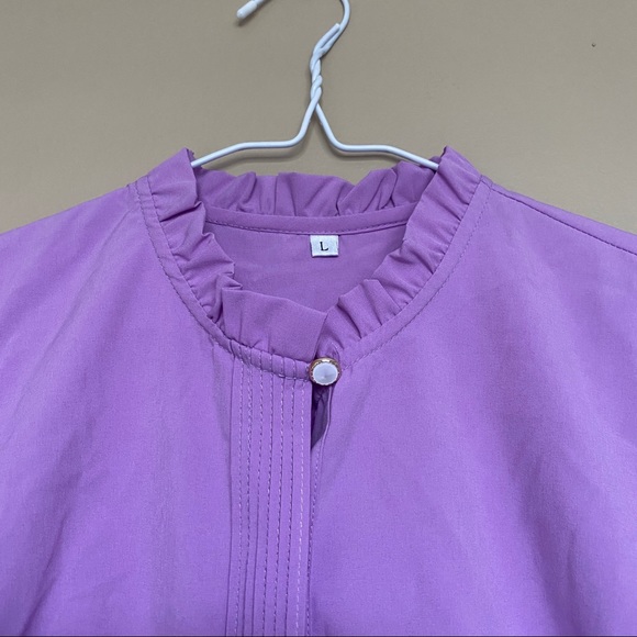 SOLD - Vintage Lilac Short Sleeve - Picture 2 of 5